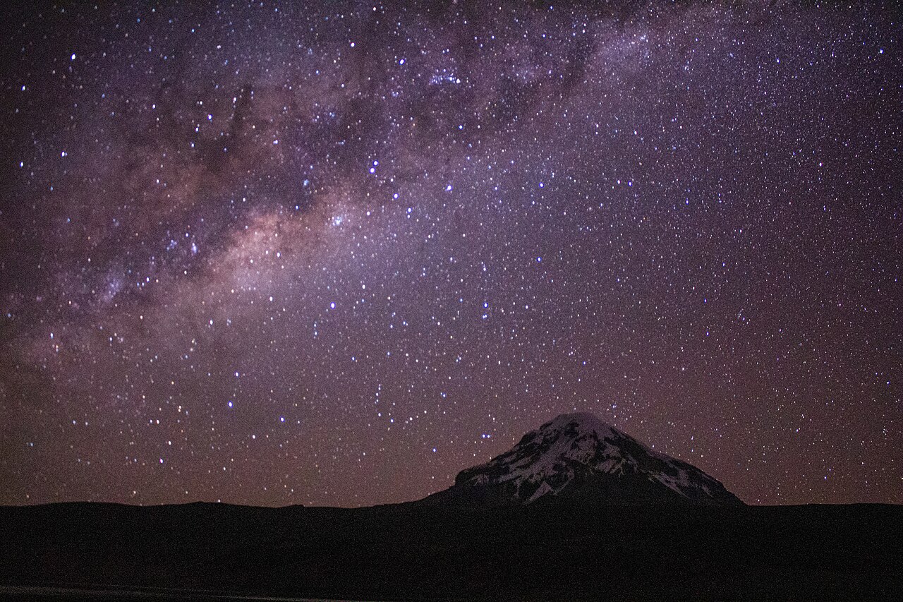 Via_láctea_sobre_el_Sajama